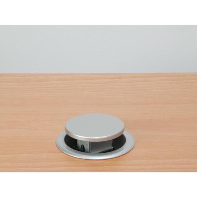 Equip - 333304 unidad de distribución de energía (PDU) 3 salidas AC Negro, Plata