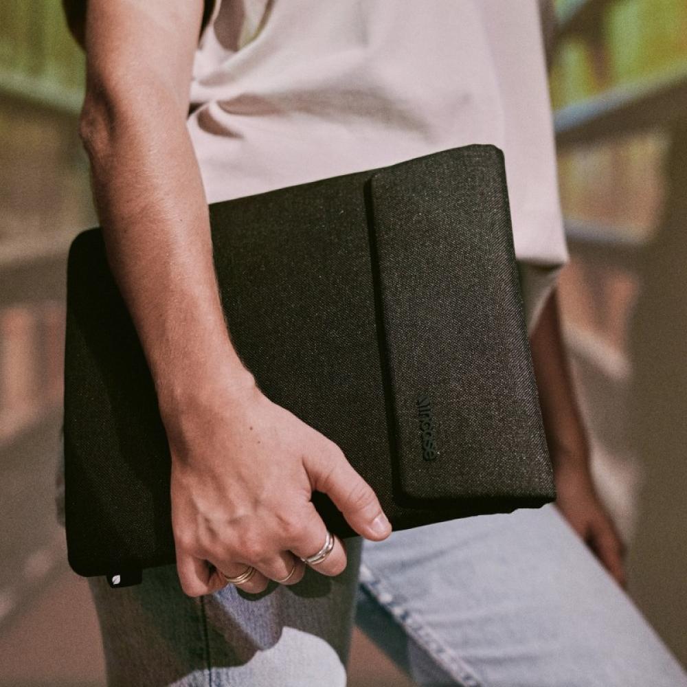 Incase - Funda Crosstown con Woolenex para Tablet de 11