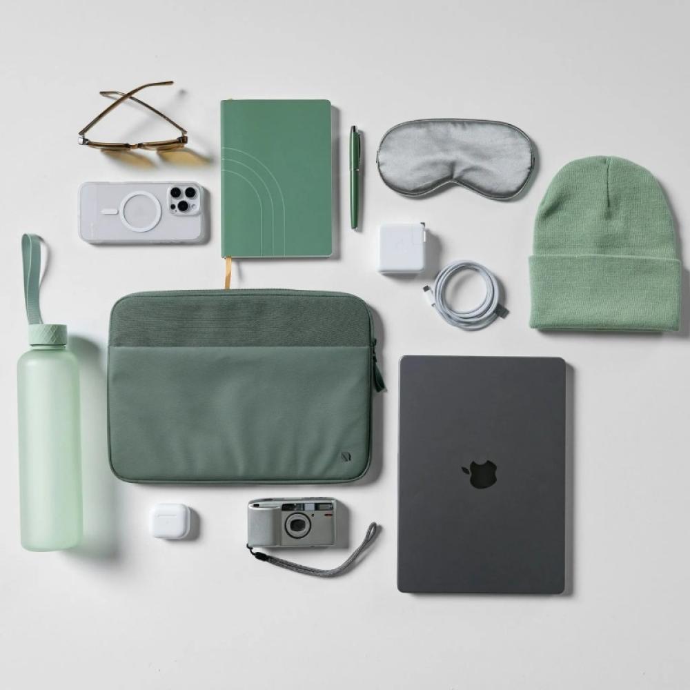 Incase - ARC Funda para con ReSpun 100 % poliéster reciclado para portátil de 16 pulgadas (M1-M4, 2021-2024) - INCO400718-SIV