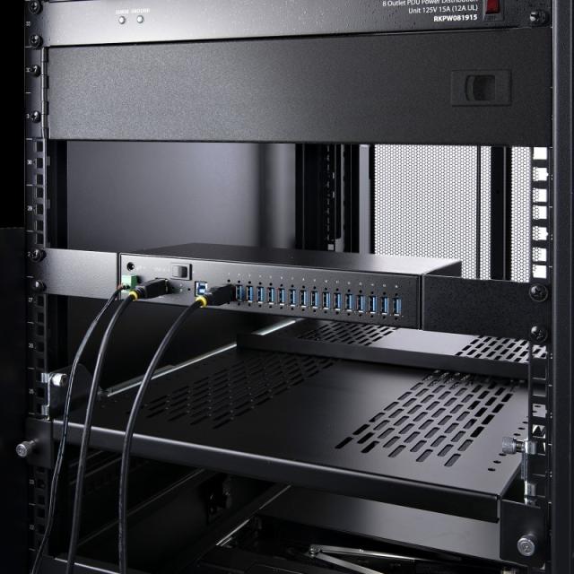 StarTech.com - Hub Ladrón Industrial de Metal USB 3.0 5Gbps de 16 Puertos - de Montaje - Alimentación por Bloque de Terminales -