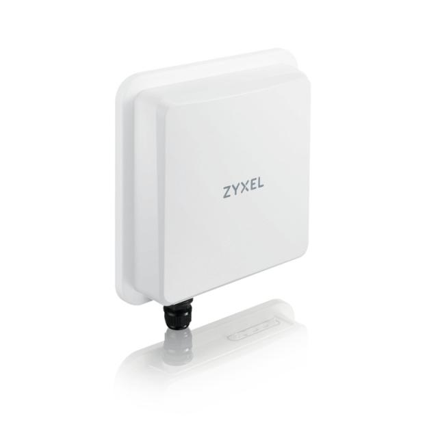 Zyxel - Nebula FWA710 router inalámbrico Multi-Gigabit Ethernet Doble banda (2,4 GHz / 5 GHz) 5G Blanco