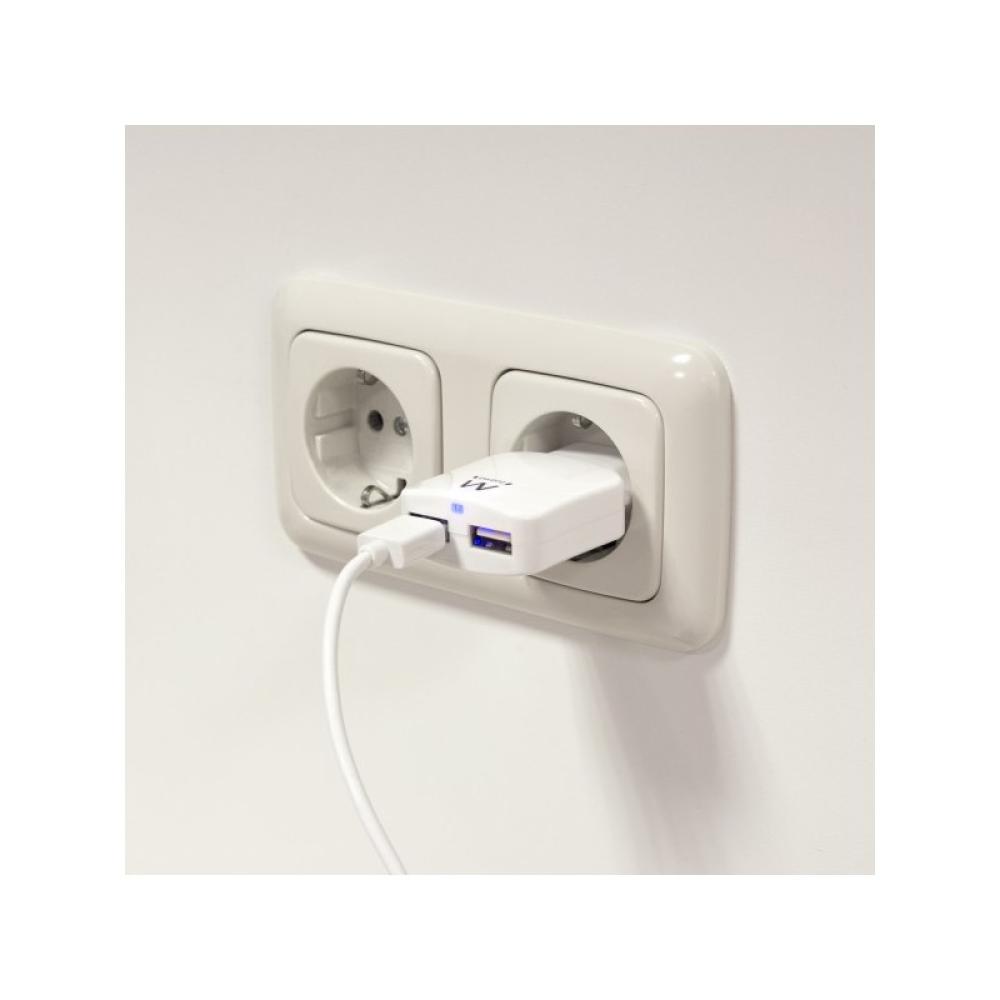 Ewent - EW1302 cargador de dispositivo móvil Universal Blanco Corriente alterna Interior