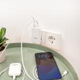 TooQ - Cargador de viaje Tipo C y Tipo A, GaN 65W, USB-C/PD + USB-A/QC, Blanco