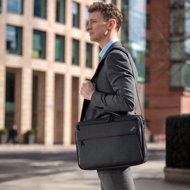 Lenovo - 4X40Q26384 maletines para portátil 39,6 cm (15.6") Funda protectora rígida Negro