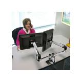 Ergotron - LX Series 45-245-026 soporte para monitor 68,6 cm (27") Escritorio Plata