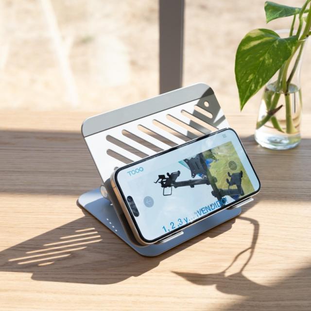 TooQ - Soporte de Sobremesa con rotación 360° y ajustable para dispositivos de hasta 13”, Color Plata