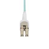 StarTech.com - Cable de Fibra Óptica Multimodo Conmutable LC a LC (UPC) OM4 de 5m - 50/125µm - Redes de 100G - Low Insertion Los