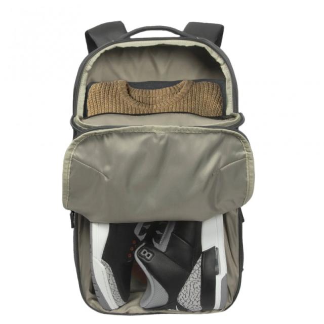 Targus - Mochila Work+ Play® Trio de 15-16 pulgadas