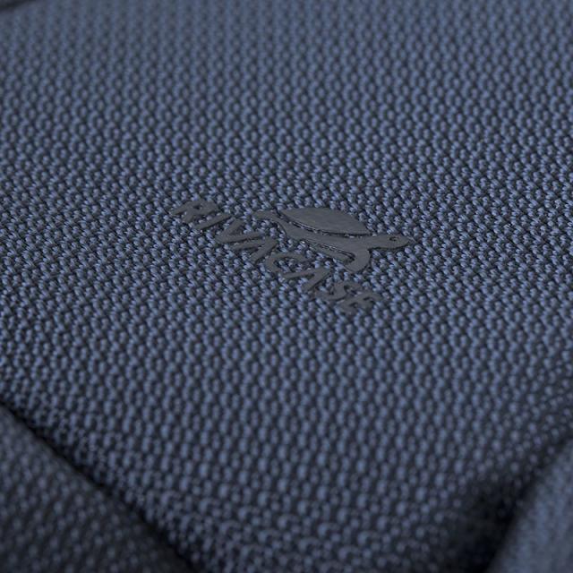 Rivacase - 8460 maletines para portátil 43,9 cm (17.3") Mochila Azul