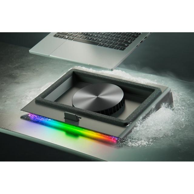 Razer - RC21-02300100-R3GW almohadilla fría 45,7 cm (18") Negro