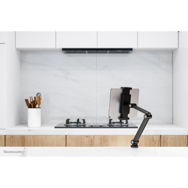 Neomounts - DS15-545BL1 Soporte para tablet con abrazadera para escritorio 4.7-12.9" - universal - movimiento completo