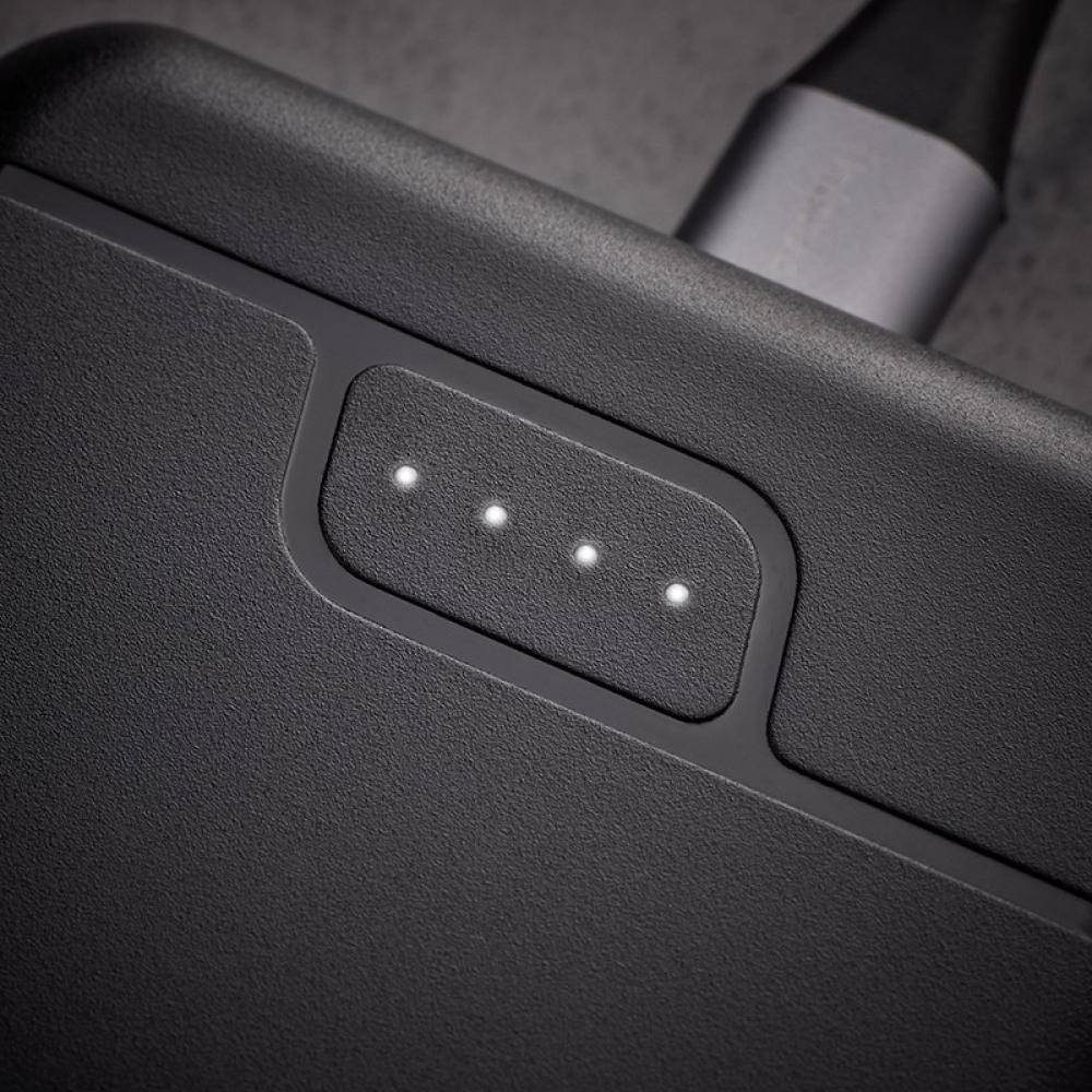 Intenso - B10000 – Power bank de 10.000 mAh, batería externa portátil, USB-C y 2× USB-A, indicador LED, probada en Alemania, neg