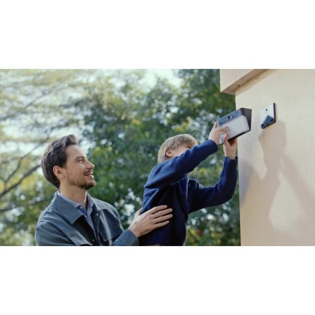 Eufy - Cámara solar con luz de pared Security S120, cámara solar inalámbrica exterior, cámara 2K, energía inagotable, luz activa