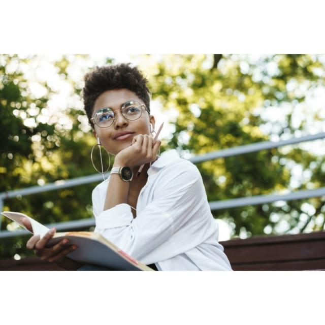 Hama - 7000 3,35 cm (1.32") AMOLED Digital Pantalla táctil Blanco