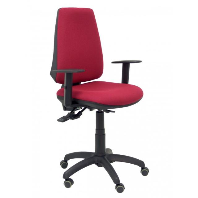 PIQUERAS Y CRESPO - Silla Elche S bali granate brazos regulables ruedas de parquet