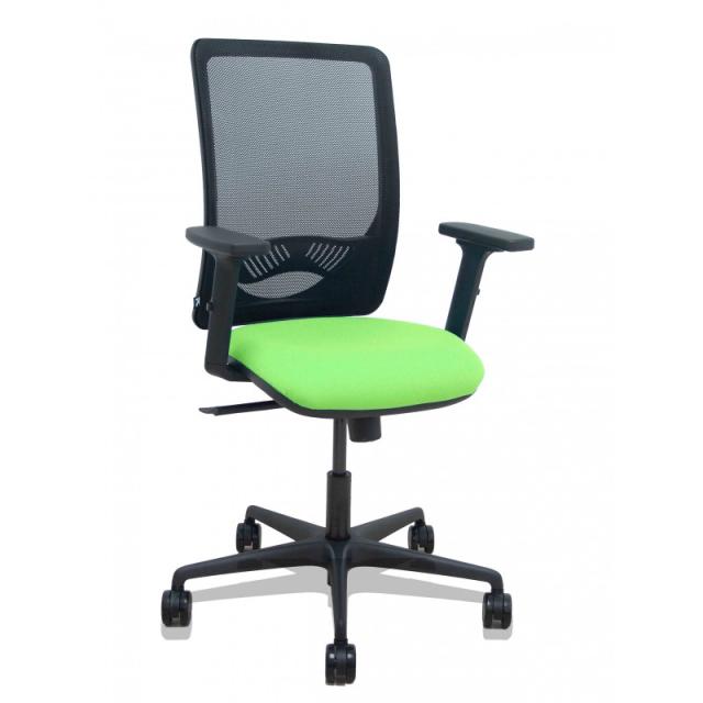PIQUERAS Y CRESPO - Silla Zulema sincro malla negra asiento bali pistacho brazos 2D ruedas 65mm