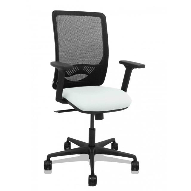 PIQUERAS Y CRESPO - Silla Zulema sincro malla negra asiento bali blanco brazos 2D ruedas 65mm