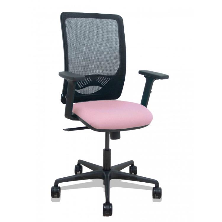 PIQUERAS Y CRESPO - Silla Zulema sincro malla negra asiento bali rosa brazos 2D ruedas 65mm