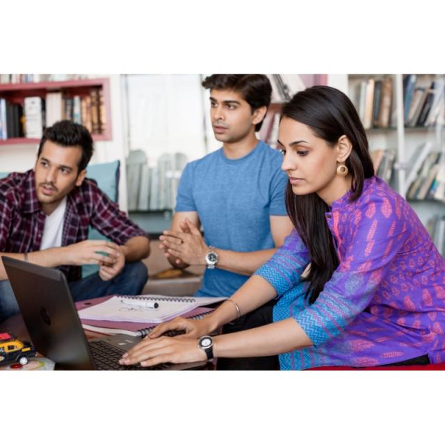 HP - EliteBook G11 AMD Ryzen™ 7 8840U Portátil 35,6 cm (14") WUXGA 16 GB DDR5-SDRAM 512 GB SSD Wi-Fi 6E (802.11ax) Windows 11 Pr