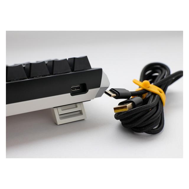 Ducky - One 3 SF teclado Juego USB Español Negro