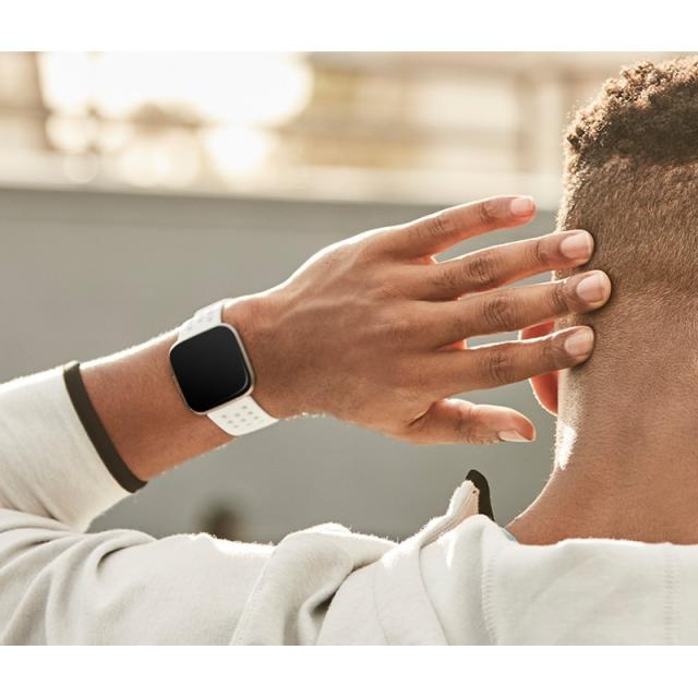 Fitbit - FB171SBWTL smart wearable accessory Grupo de rock Blanco Aluminio, Elastómero