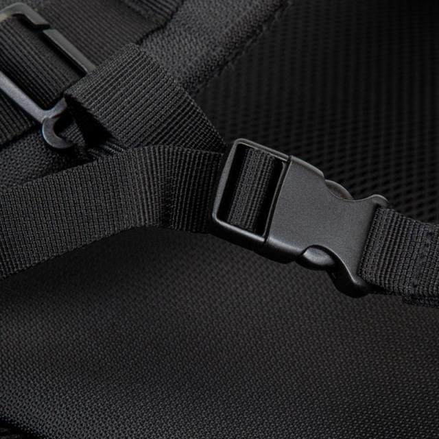 Rivacase - 8461 43,9 cm (17.3") Mochila Negro