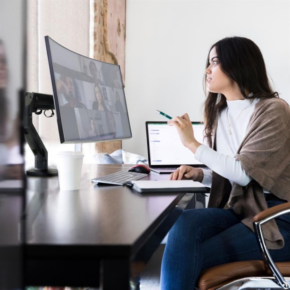 Ergotron - HX Series 45-475-224 soporte para monitor 124,5 cm (49") Escritorio Negro