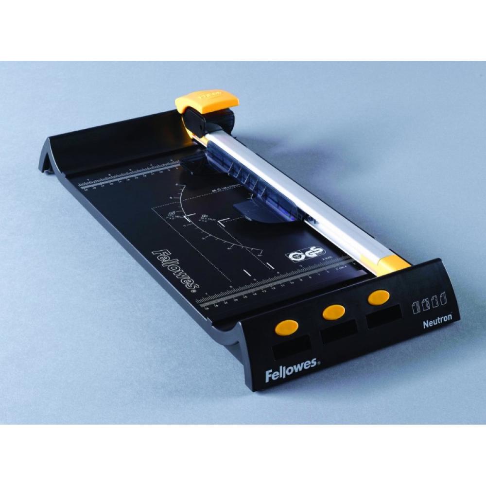 Fellowes - Neutron A4/120 guillotina para papel 10 hojas