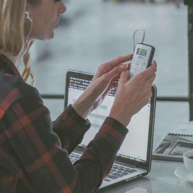 Sangean - DT-140 Portátil Digital Azul, Blanco