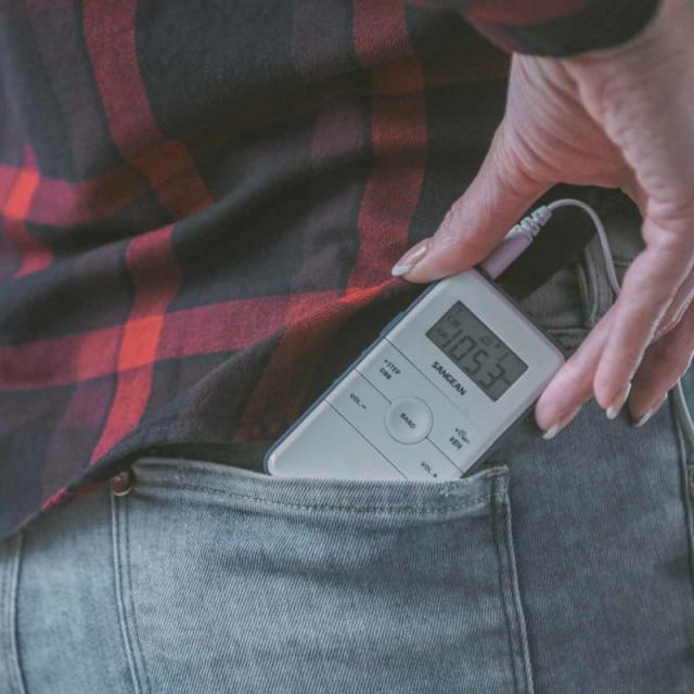 Sangean - DT-140 Portátil Digital Azul, Blanco