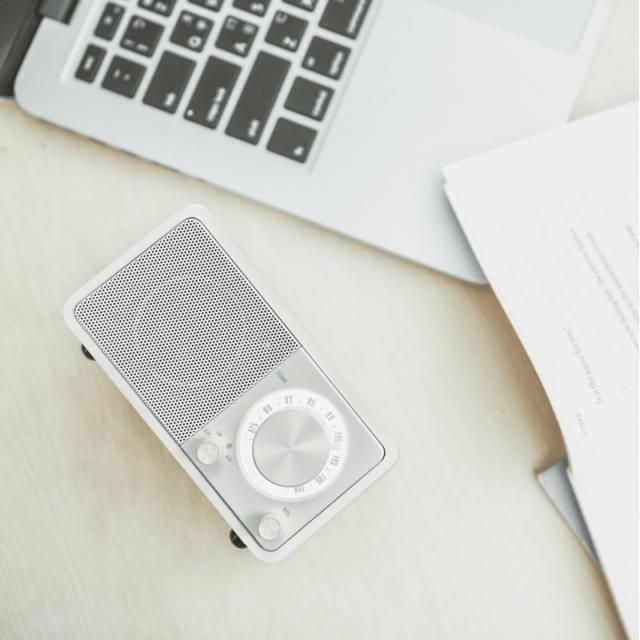 Sangean - WR-7 Portátil Blanco