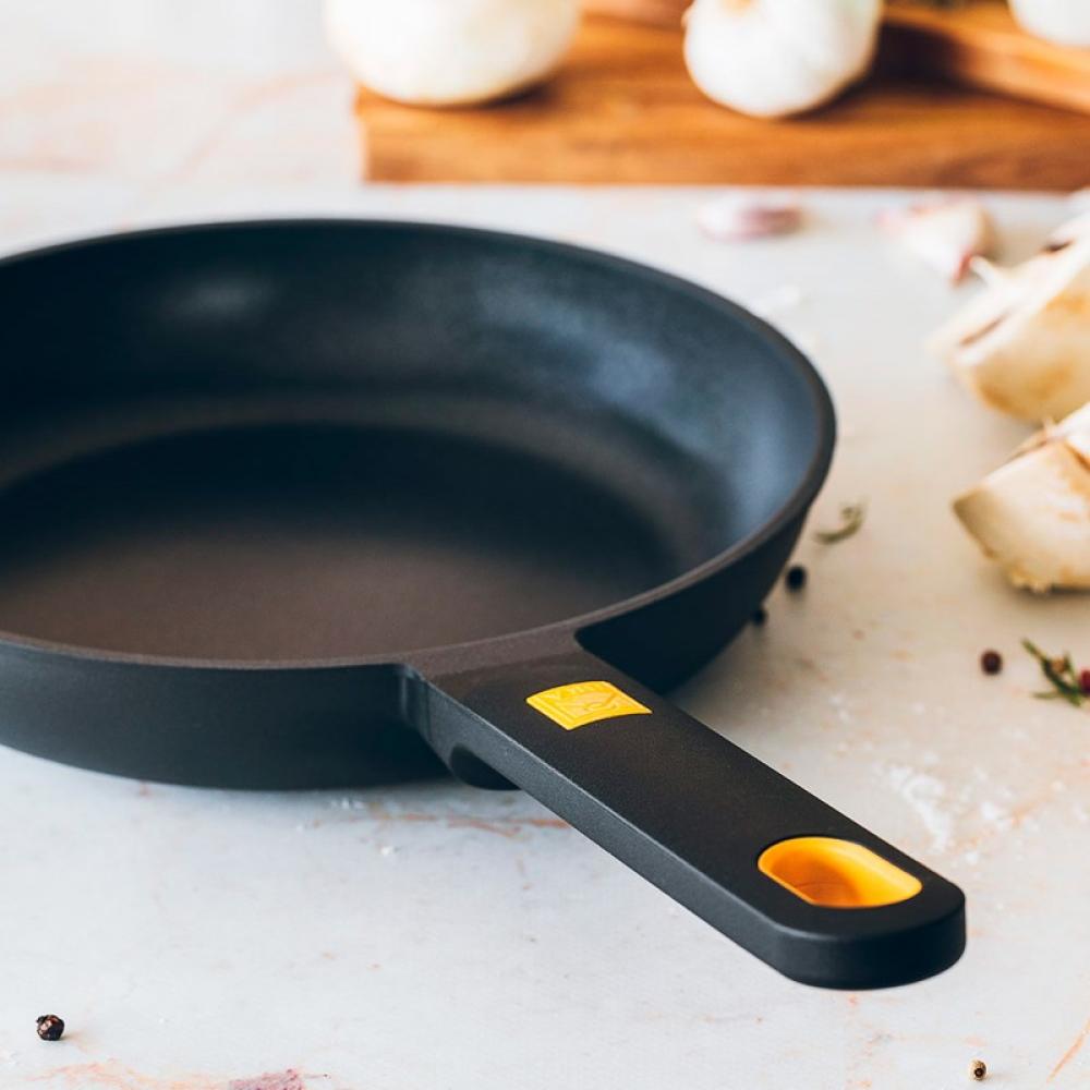 BRA - Foodie A122326 cacerola Sartén multiuso Alrededor