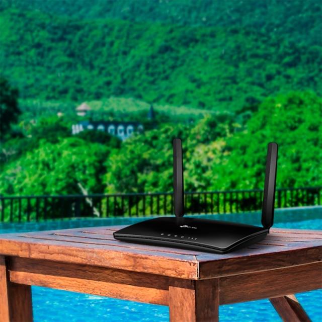 TP-Link - Archer MR200 router inalámbrico Ethernet rápido Doble banda (2,4 GHz / 5 GHz) 4G Negro - ARCHER MR200 V4