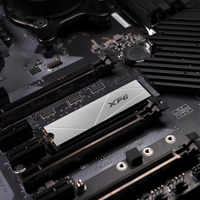 XPG - GAMMIX S60 512 GB M.2 PCI Express 4.0 NVMe 3D NAND