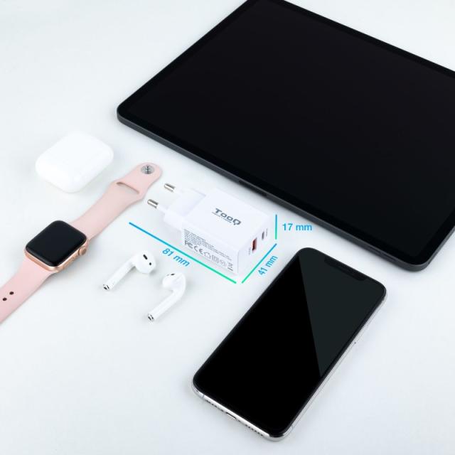 TooQ - TQWC-2SC04WT cargador de dispositivo móvil Universal Blanco Corriente alterna Carga rápida Interior