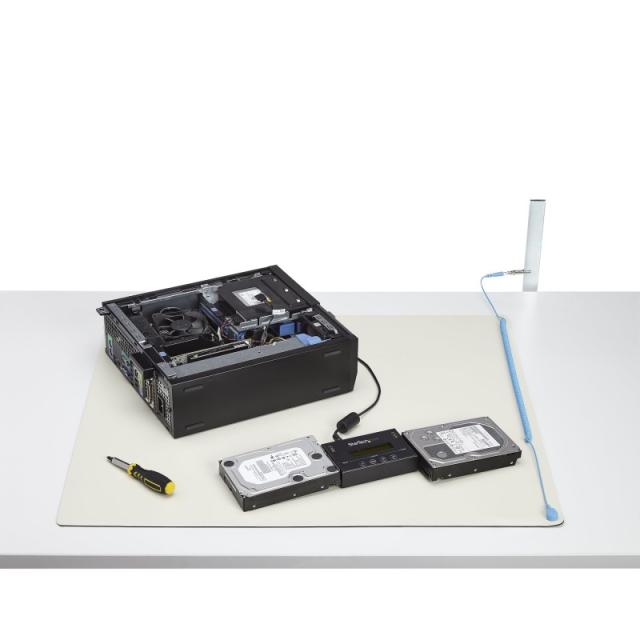 StarTech.com - Alfombrilla Antiestática, Superficie Antiestática para la Reparación de Electrónicos para Me - SM-ANTI-STATIC-MAT
