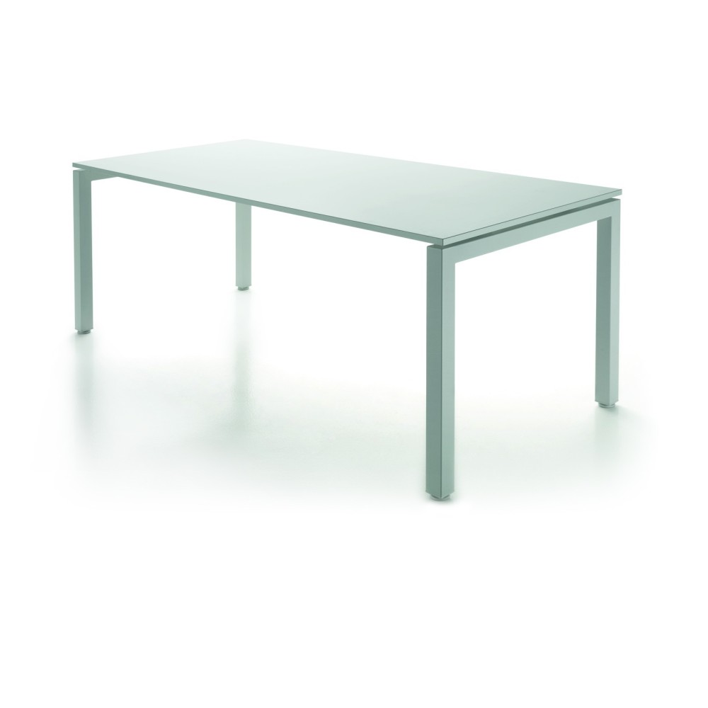 Mesa F25 Apoyo 4 patas