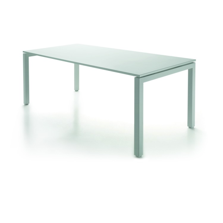 Mesa F25 Apoyo 4 patas