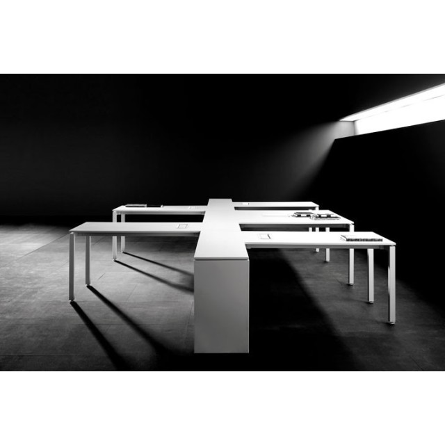 Mesa F25 Apoyo En Buc 4 Cajones