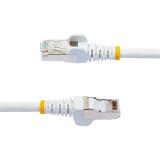 StarTech.com - Cable de 0,5m de Red Ethernet CAT6a - Blanco - Low Smoke Zero Halogen (LSZH) - 10GbE - 500MHz - PoE++ de 100W - S
