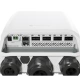 Mikrotik - CRS504-4XQ-OUT switch Gestionado L3 Fast Ethernet (10/100) Energía sobre Ethernet (PoE) 1U Blanco