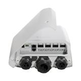 Mikrotik - CRS504-4XQ-OUT switch Gestionado L3 Fast Ethernet (10/100) Energía sobre Ethernet (PoE) 1U Blanco