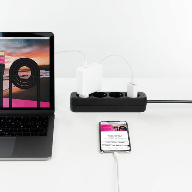 Nanocable - Regleta de Enchufes con 4 Tomas, 1.4 m, Negro