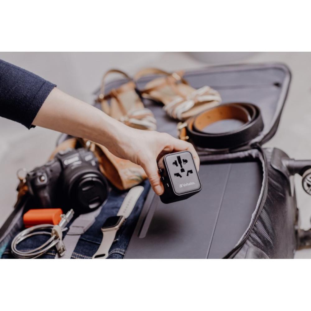 Verbatim - 49544 adaptador de enchufe eléctrico Universal Negro