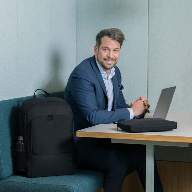 DICOTA - Eco Backpack BASE mochila Negro Poliéster - D30914-RPET