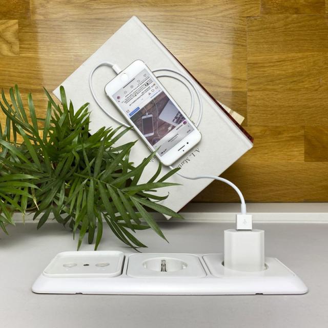 Nanocable - MINI CARGADOR USB PARA IPOD IPHONE,5V-1A, BLANCO