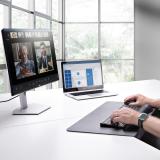 StarTech.com - Superficie Manga de Acero para la Esquina de una Mesa o Escritorio de Esquina - 12,7-38,1mm de Grosor - Bandeja E