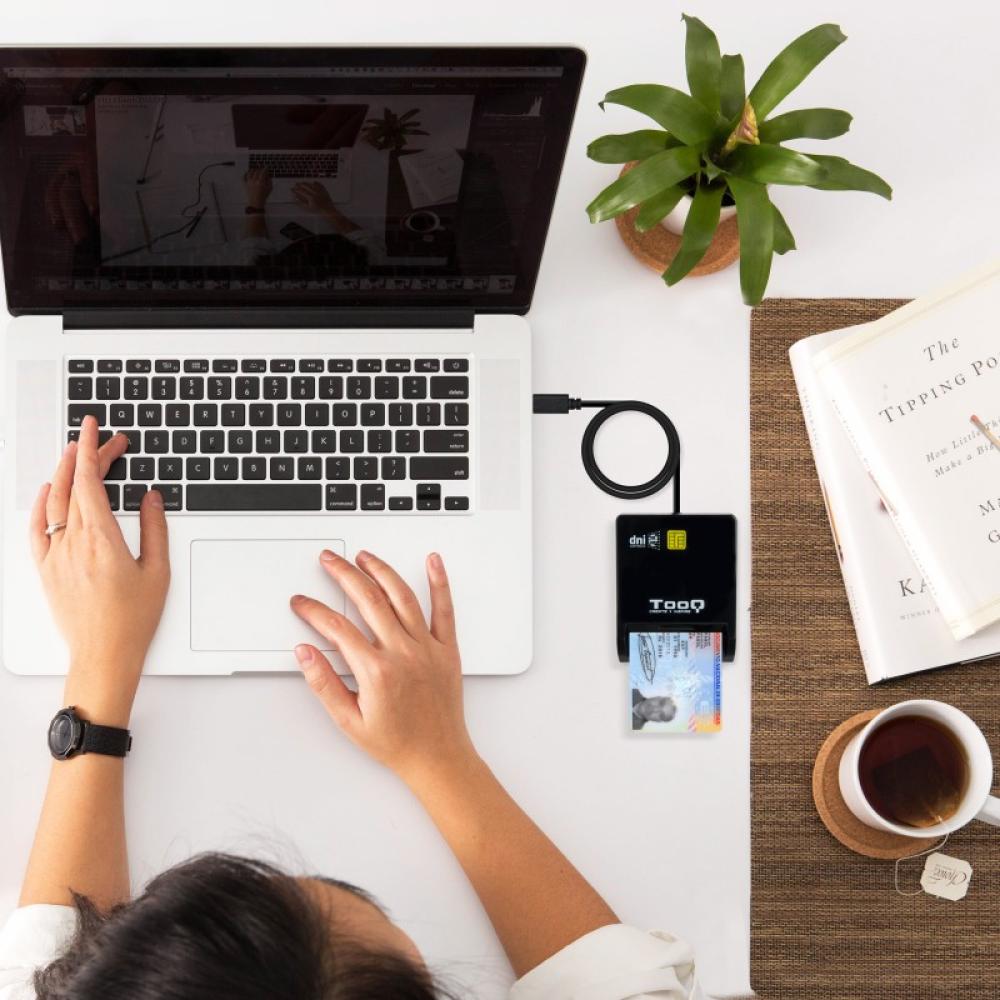 TooQ - Lector de Tarjetas Inteligentes DNIe SIM USB-C, Negro