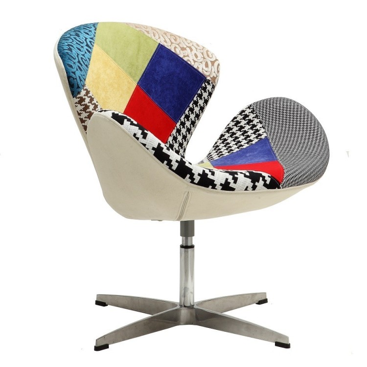 Sillón SW, tapizado en tejido patchwork 24