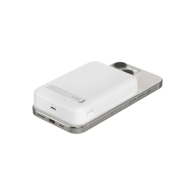 Belkin - BoostCharge Pro Cargador inalámbrico Blanco